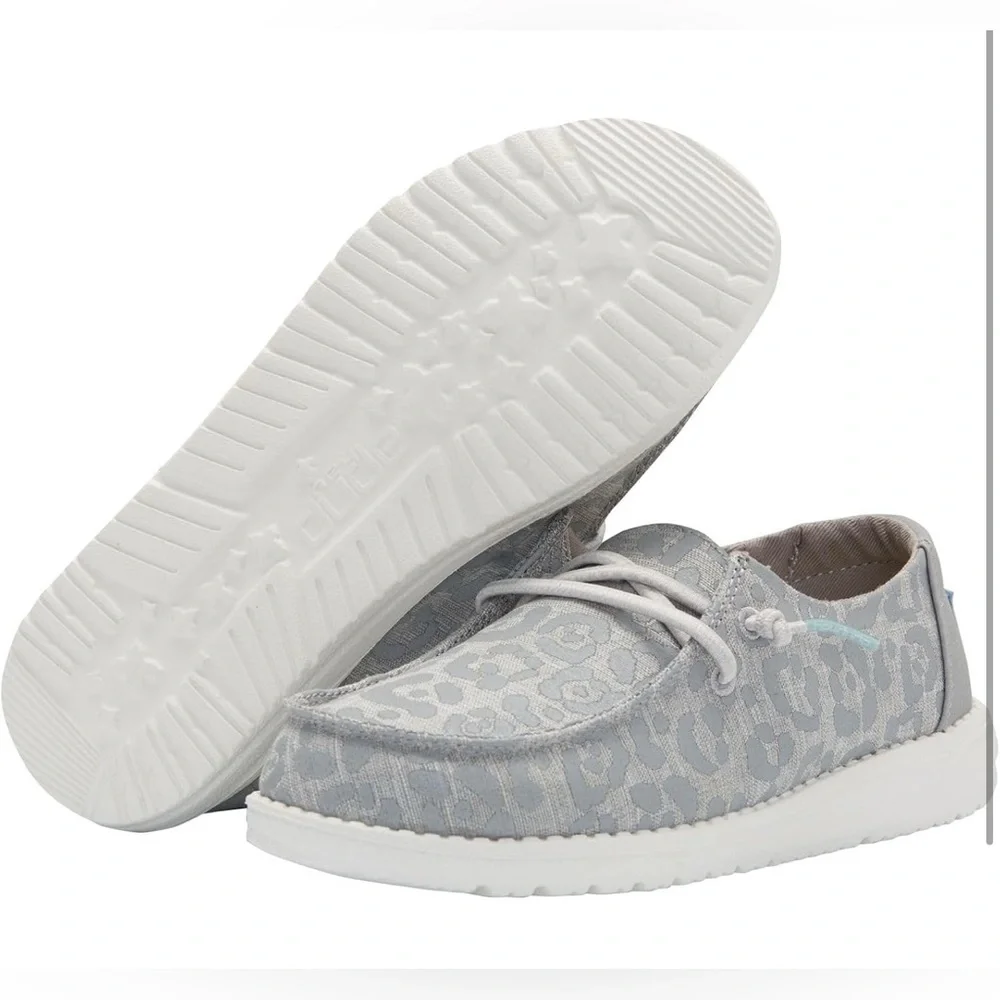 Hey Dude Girl's Wendy Youth Cat Eye Gray Shoes